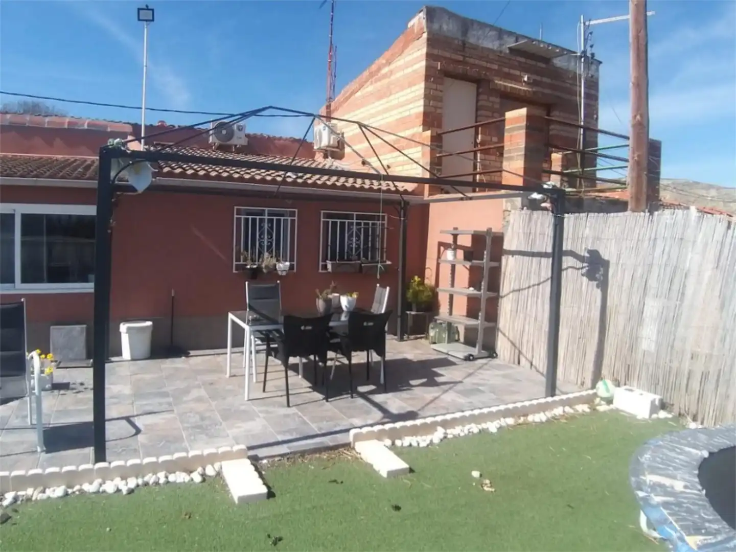 Country homes for sale in Diseminado Alfocea, 9052, Alfocea Terrace of Country homes for sale in Zaragoza with Air Conditioner, Heating and Private garden
