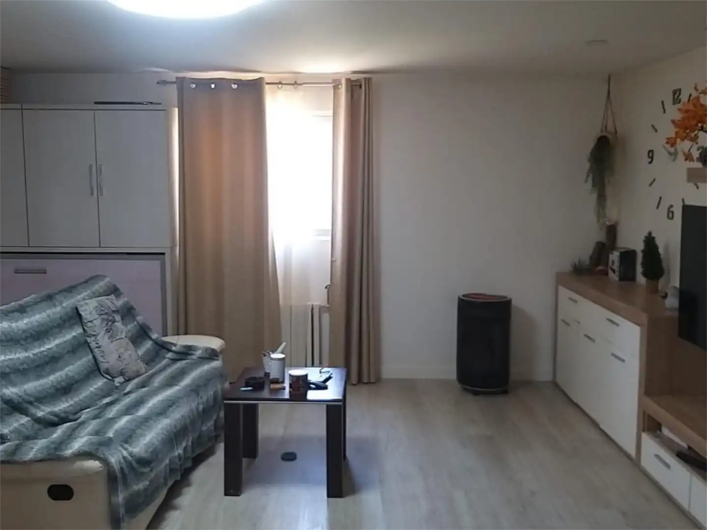 Country homes for sale in Diseminado Alfocea, 9052, Alfocea Living room of Country homes for sale in Zaragoza with Air Conditioner, Heating and Private garden