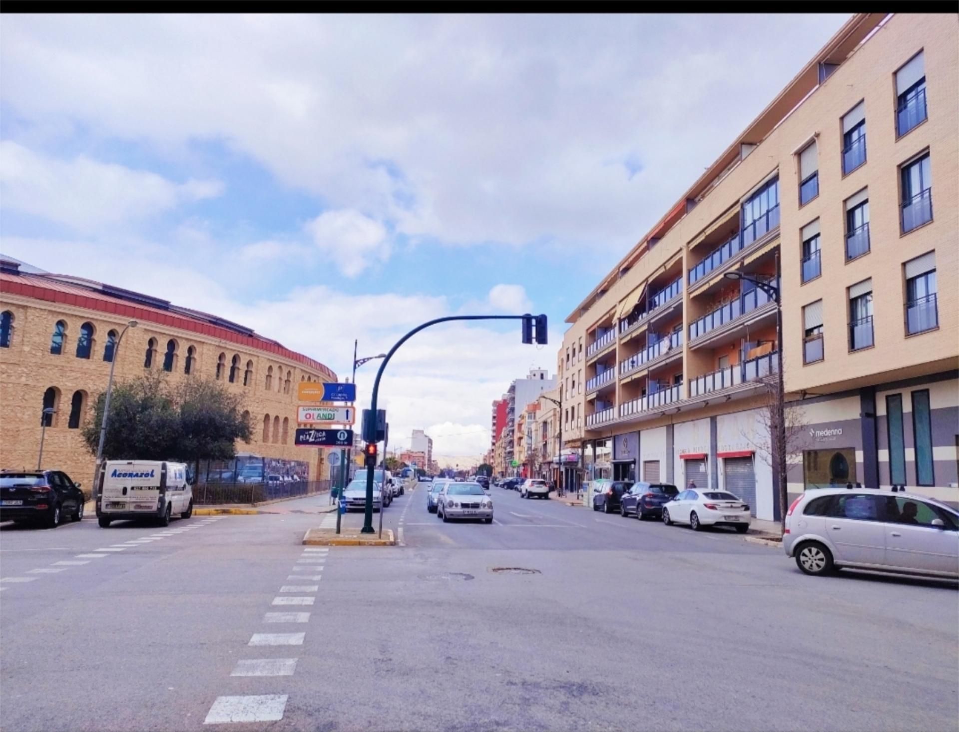 Exterior view of Garage for sale in Villena
