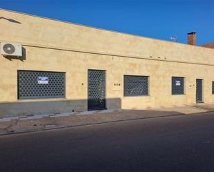 Vista exterior de Local de lloguer en Villanueva de la Serena amb Aire condicionat i Calefacció