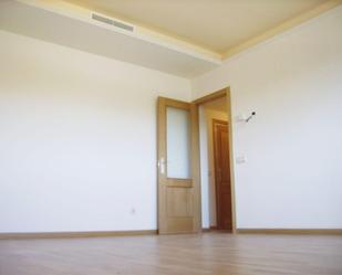 Bedroom of Flat to rent in  Madrid Capital  with Air Conditioner and Terrace