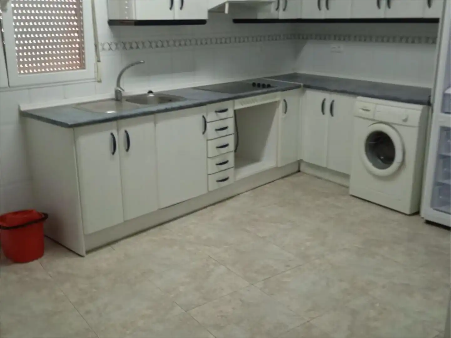 Dúplex en venta en Calle Los Romeros, 73, El Provencio Cocina de Dúplex en venta en El Provencio con Terraza y Balcón