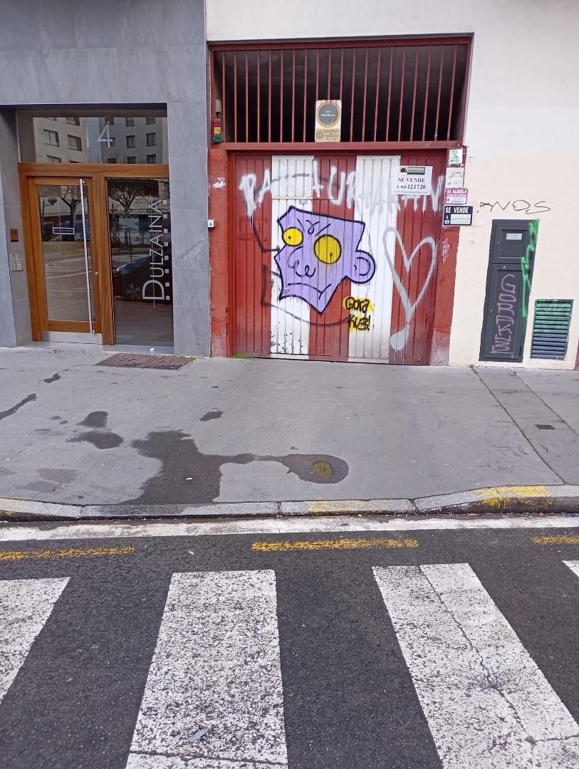 Vista exterior de Garatge en venda en Vitoria - Gasteiz