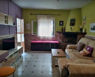 Living room of Single-family semi-detached for sale in Navaconcejo