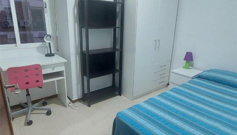 Photo 1 of Flat to share in Calle Juan Carvallo, S/n, Juan XXIII - Rochelambert, Sevilla