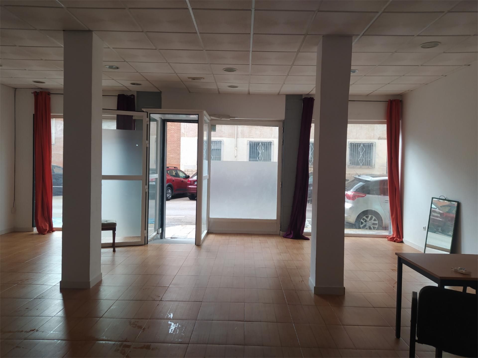 Local de alquiler en  Albacete Capital