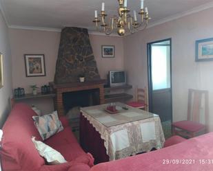 Living room of Single-family semi-detached to rent in Cala