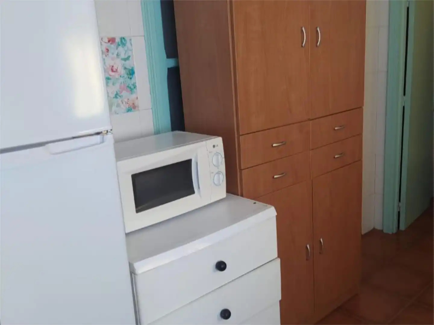 Cocina de Casa adosada de alquiler en Cala con Jardín privado, Trastero y Amueblado