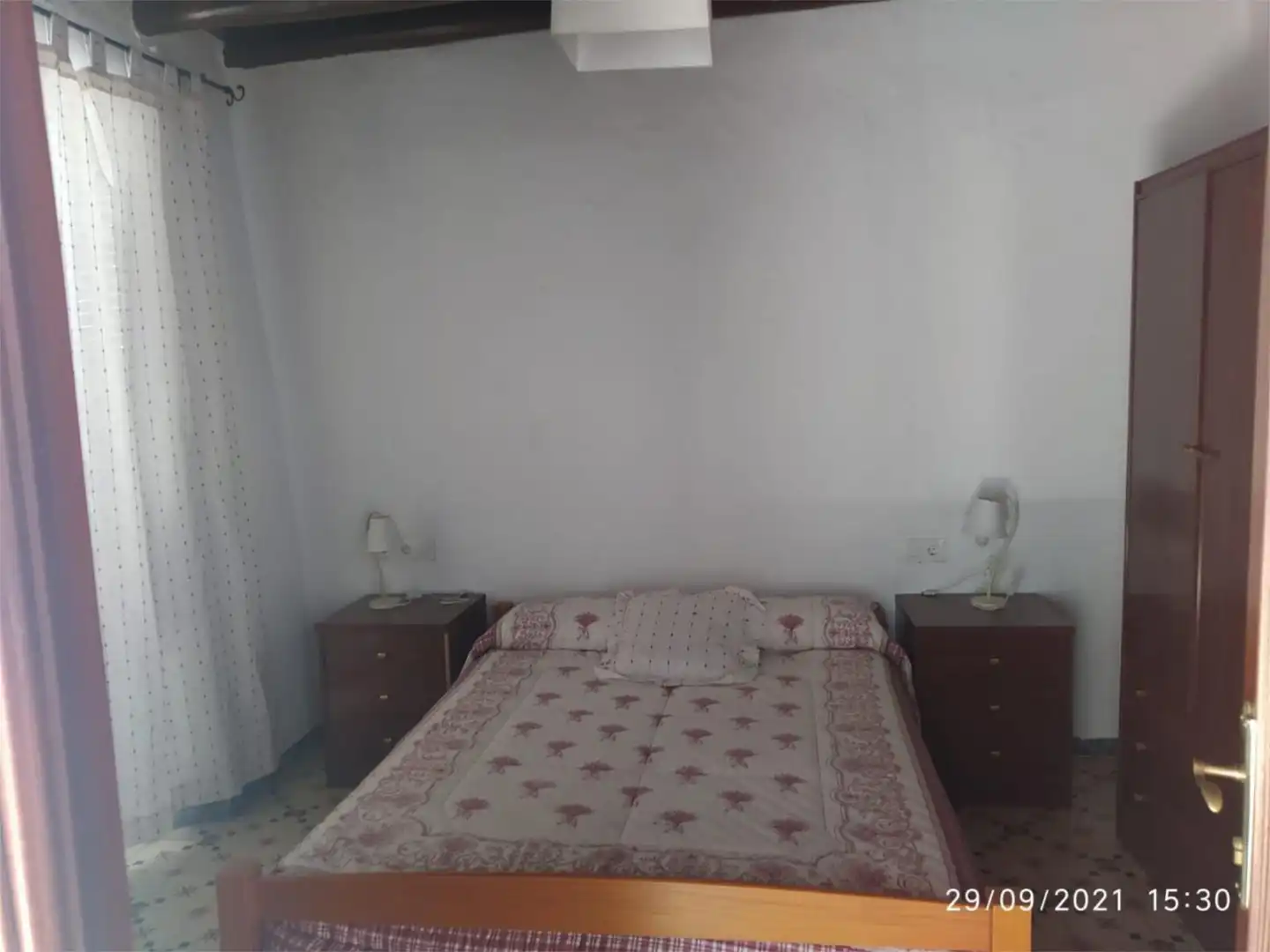 Habitación de Casa adosada de alquiler en Cala con Jardín privado, Trastero y Amueblado