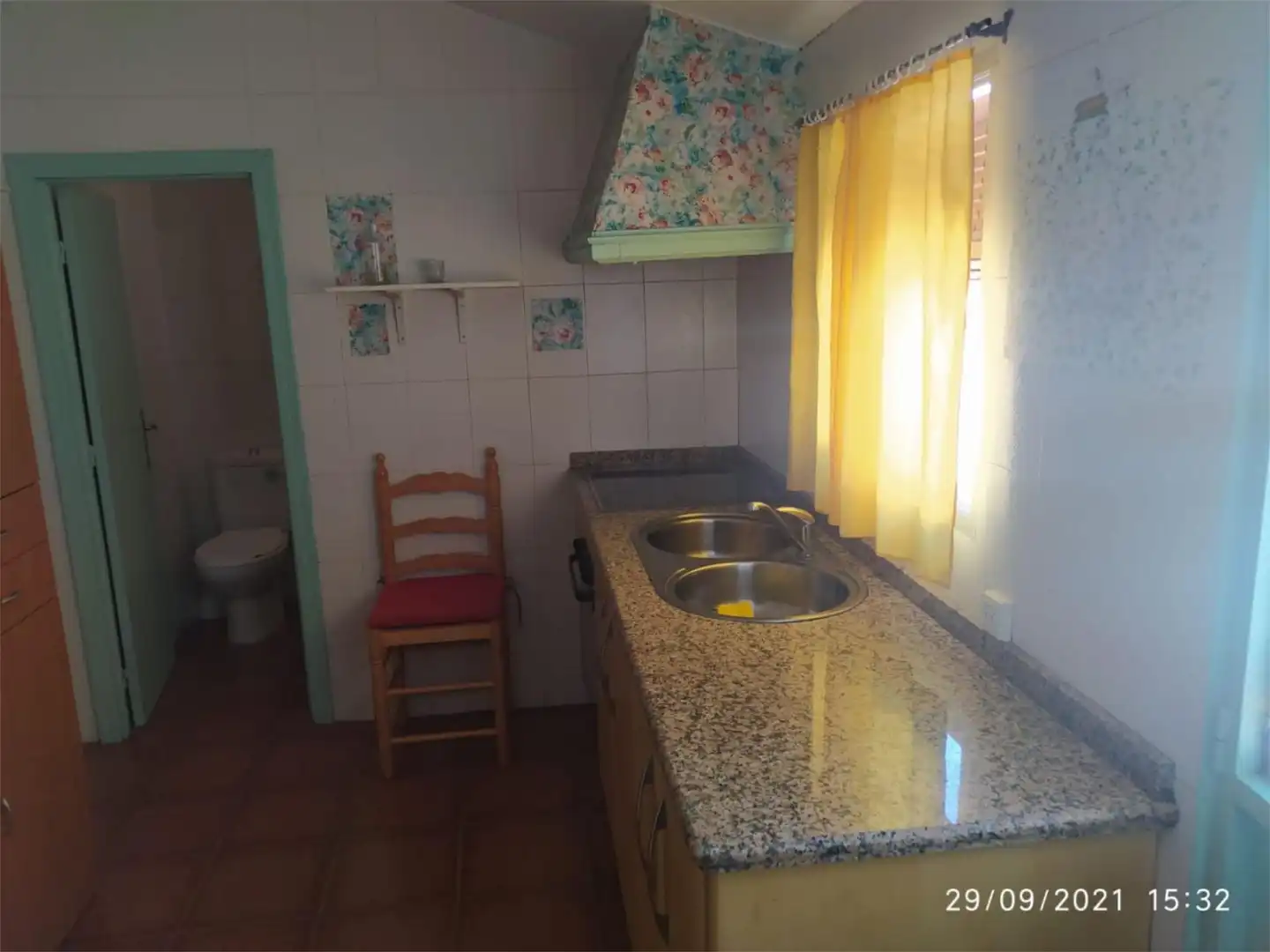 Cocina de Casa adosada de alquiler en Cala con Jardín privado, Trastero y Amueblado