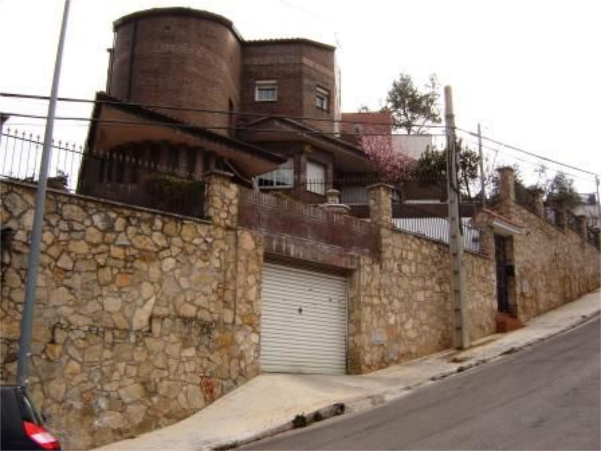 Exterior view of House or chalet for sale in Vallirana  with Air Conditioner, Terrace and Balcony