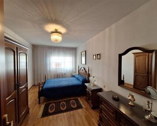 Bedroom of Flat for sale in Riaño