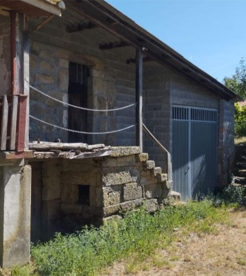 Foto 2 de Casa adosada en venta en Aldea Sandin, 7, Celanova, Ourense