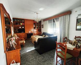 Sala d'estar de Casa adosada en venda en Benalup-Casas Viejas amb Aire condicionat