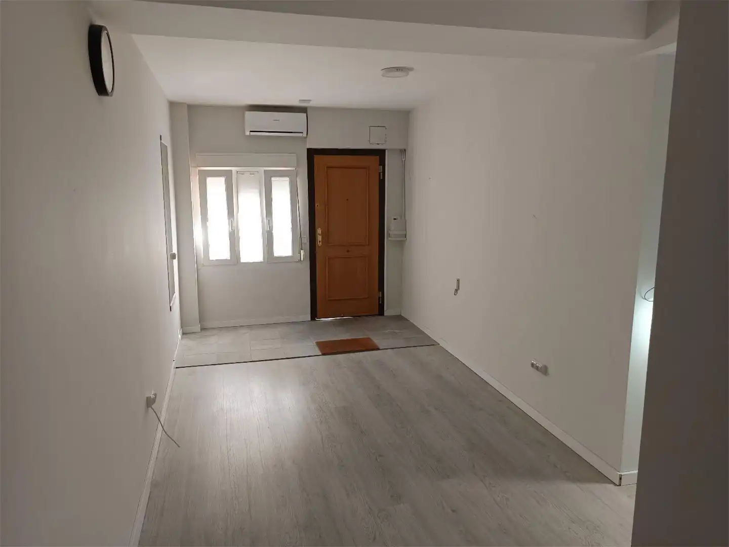 Commercial properties for sale in Calle Esteban Collantes, 13, Pueblo Nuevo Commercial properties for sale in Madrid with Air Conditioner, Heating and Furnished