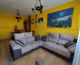 Sala d'estar de Casa adosada en venda en Zafra amb Aire condicionat