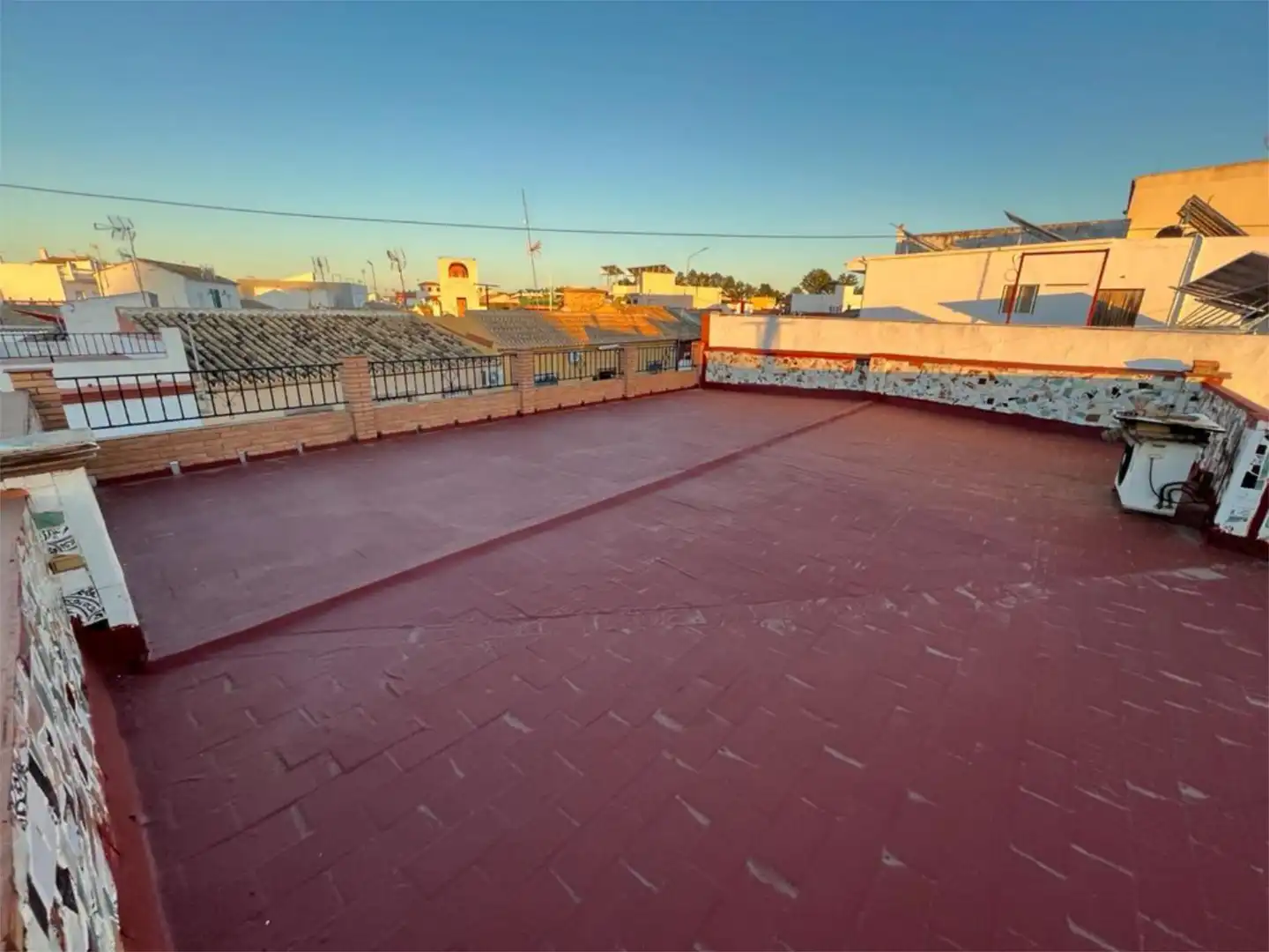 Terrassa de Casa adosada en venda en Villanueva del Río y Minas amb Aire condicionat, Calefacció i Terrassa