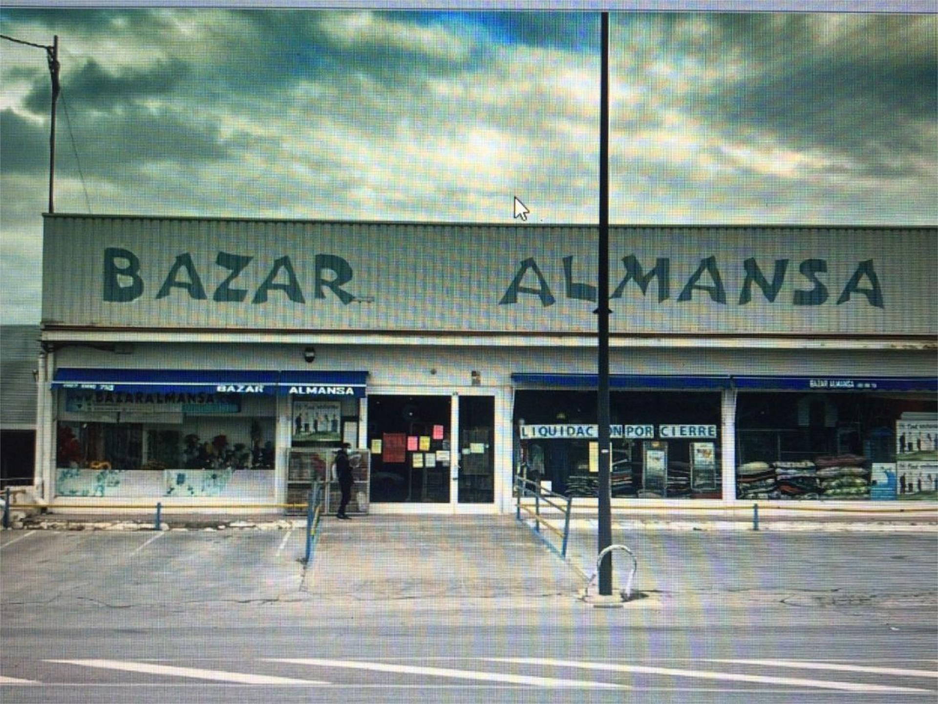 Nau industrial en venda en Almansa