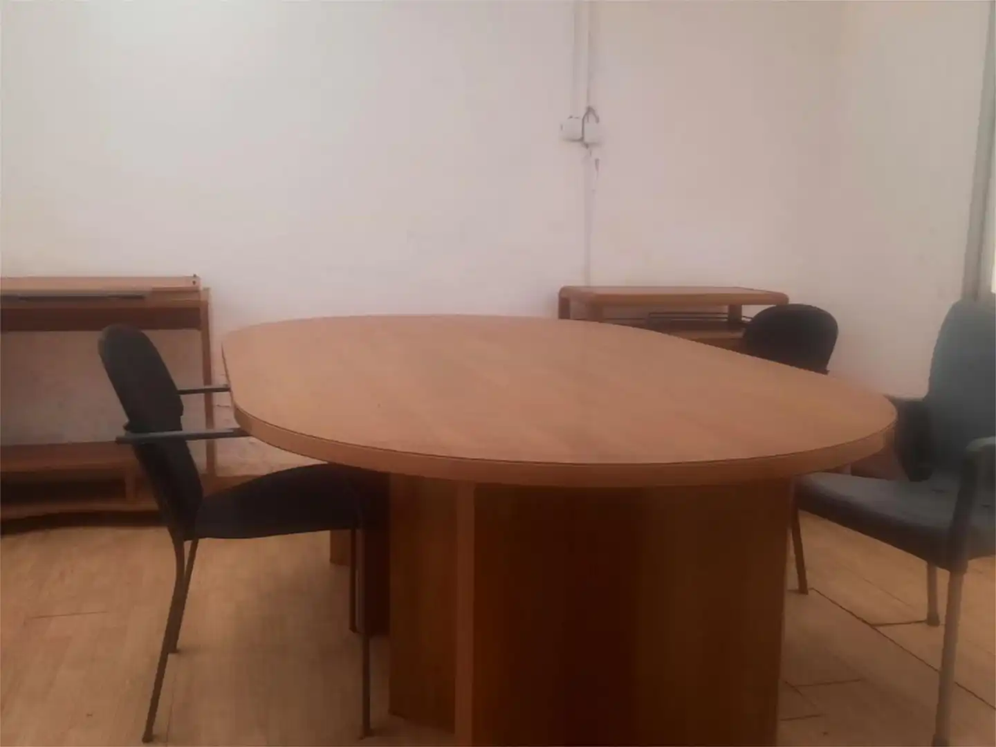 Fabrikhallen zur Miete in Barrio Tabaza, 14, Carreño Fabrikhallen zur Miete in Carreño mit Möbliert