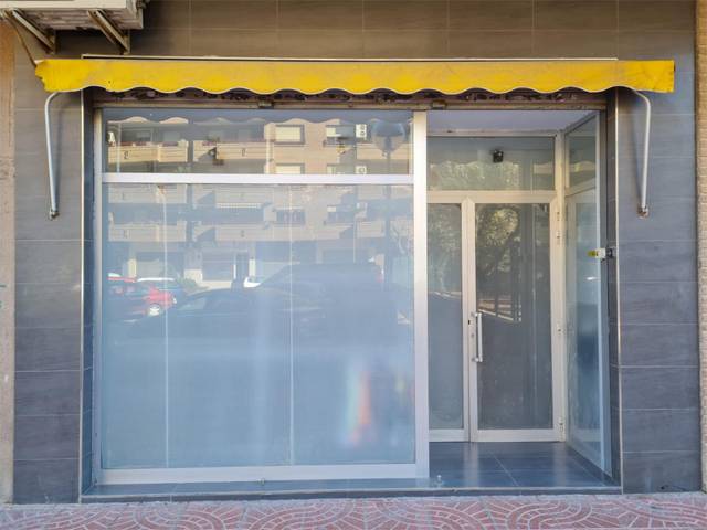 Local comercial en Venta en Avenida de Pablo Gargallo, 36 en La Almozara