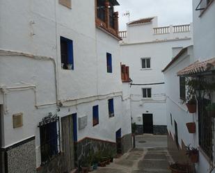 Vista exterior de Casa adosada en venda en Tolox amb Terrassa