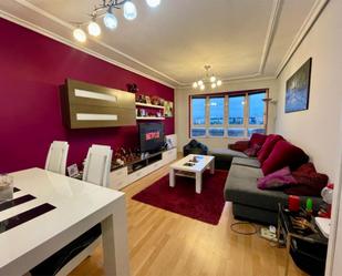 Living room of Flat for sale in Burgos Capital  with Heating, Parquet flooring and Furnished