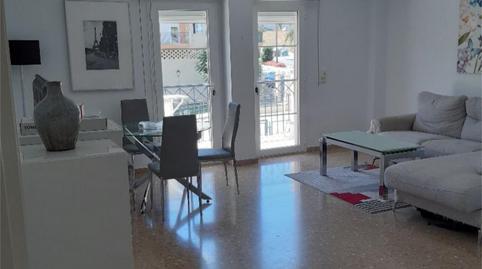 Foto 3 de Piso en venta en Calle Carlos Cano, 13, Puerto de Estepona, Málaga