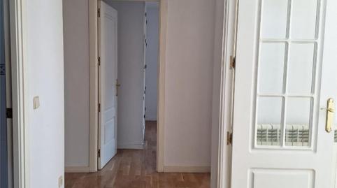 Flat to rent in Pueblo Nuevo, Madrid - image 4 Photo 4 of Flat to rent in Pueblo Nuevo, Madrid
