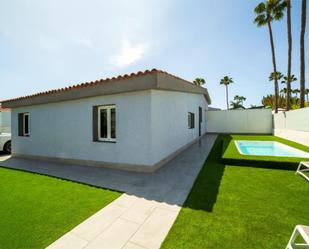 Exterior view of House or chalet for sale in San Bartolomé de Tirajana  with Air Conditioner, Terrace and Swimming Pool