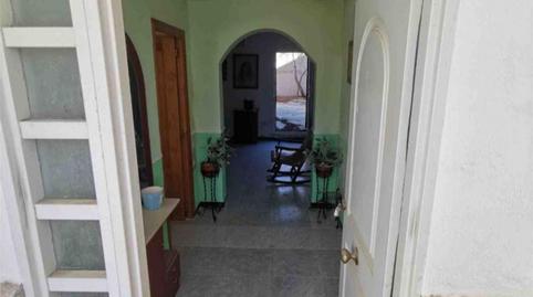 Foto 3 de Casa adosada en venta en Calle de Los Santos Cosme y Damián, 1, Cortes de Baza, Granada