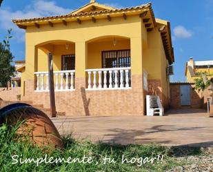 Vista exterior de Casa o xalet en venda en Albinyana amb Aire condicionat, Terrassa i Balcó