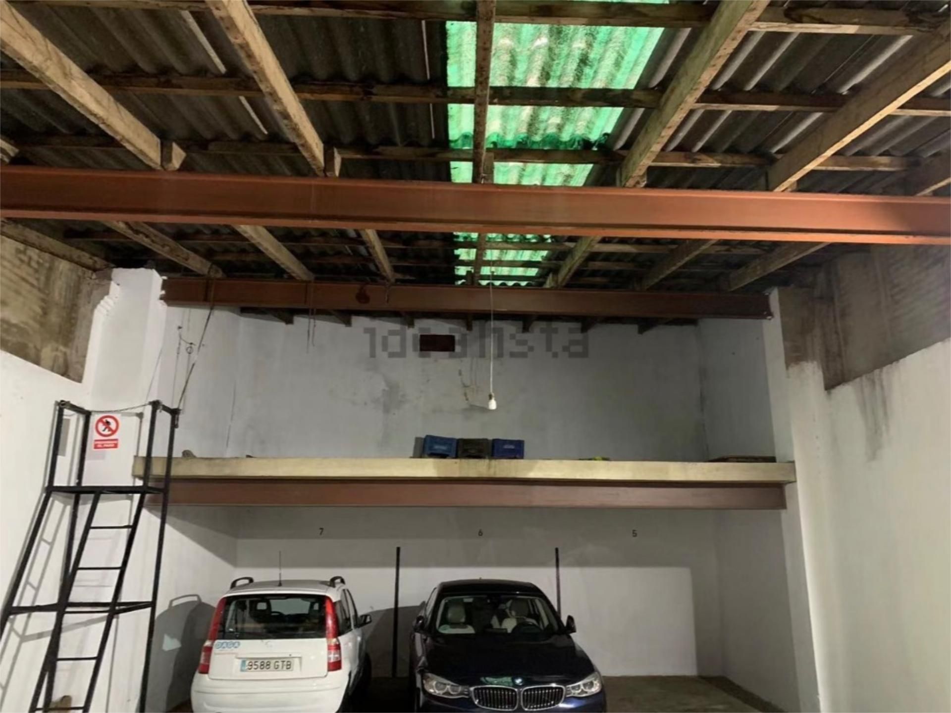 Box room to rent in Paterna