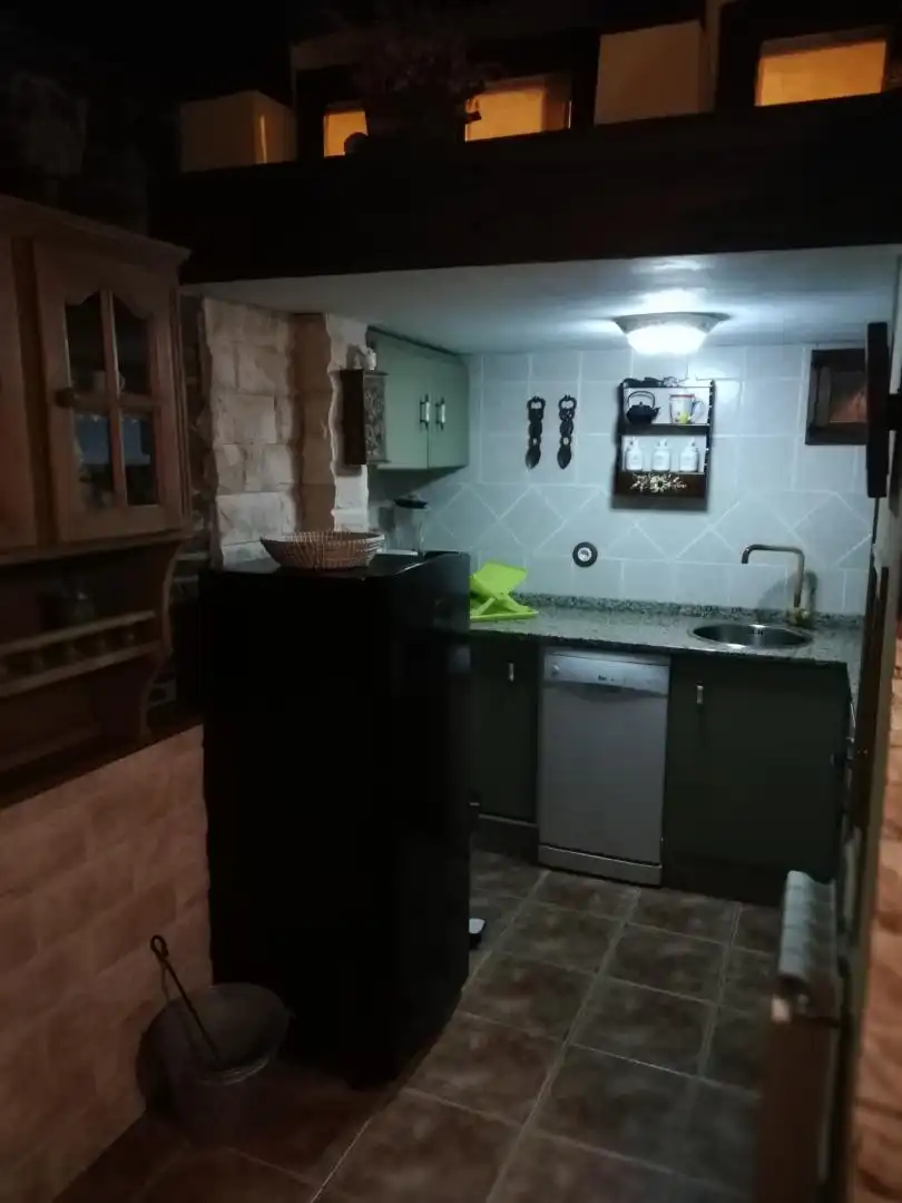 Cuina de Pis en venda en Ponferrada amb Calefacció, Terrassa i Moblat