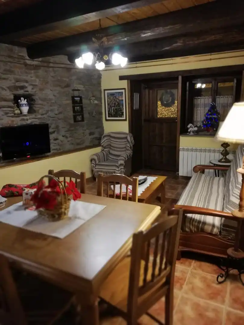 Sala d'estar de Pis en venda en Ponferrada amb Calefacció, Terrassa i Moblat