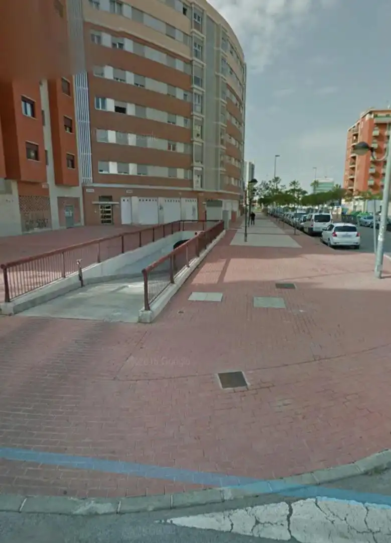 Vista exterior de Garaje de alquiler en Murcia