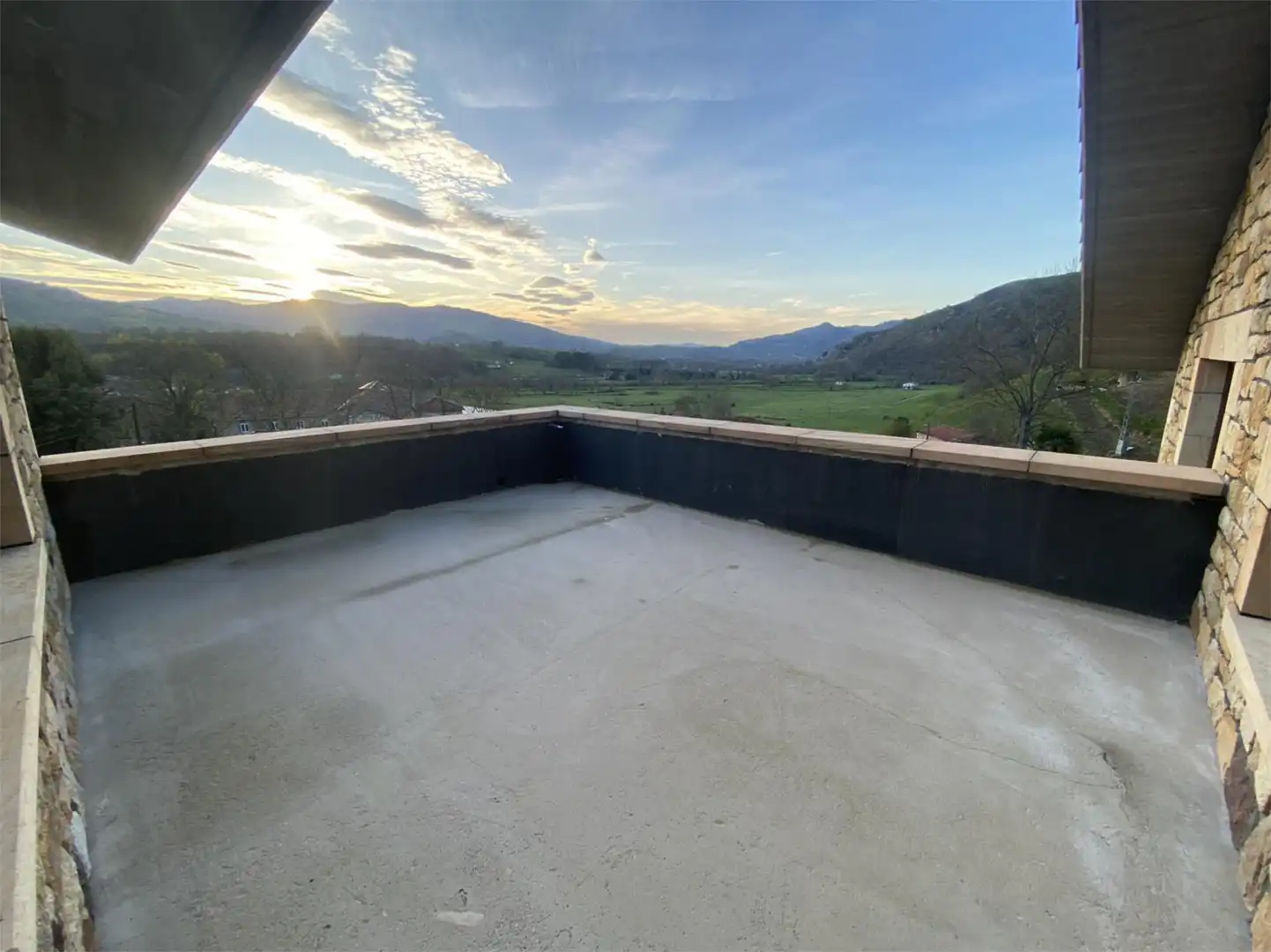 Houses for sale in Avenida de Los Escolapios, 7, Villacarriedo Terrace of Houses for sale in Villacarriedo with Terrace