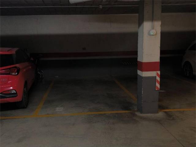 Garaje en Alquiler en Calle Botica, 10 en Arenal - La Pólvora