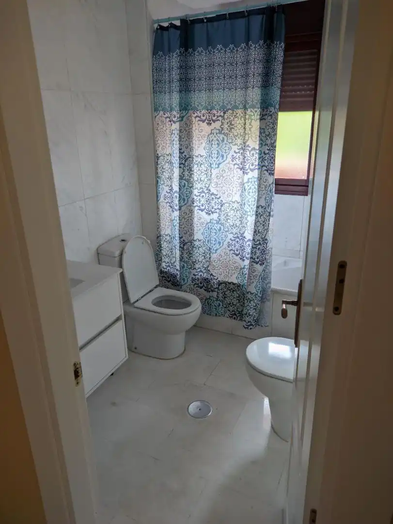 Apartament de lloguer a Calle Rector Juan de Dios Lope, 18, Playa de Granada Bany de Apartament de lloguer en Motril amb Terrassa, Piscina i Moblat