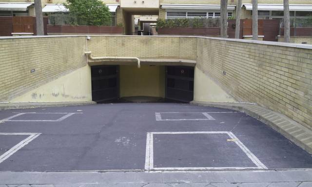 Garaje en Alquiler en Avinguda d'Icària, 170 en La Vila Olímpica del Poblenou