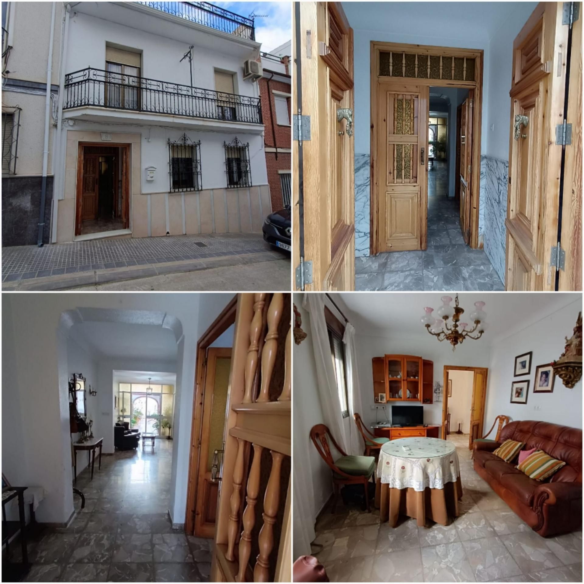 Exterior view of Single-family semi-detached for sale in Priego de Córdoba  with Air Conditioner, Terrace and Storage room
