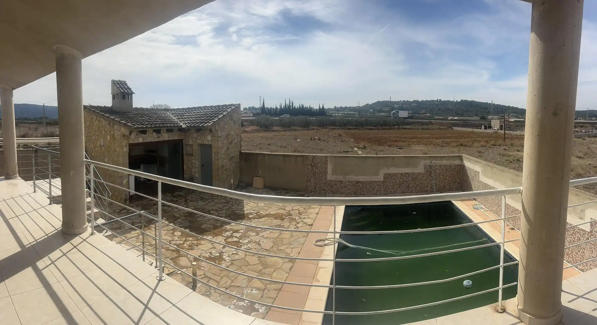 Piscina de Casa o xalet en venda en Chella amb Aire condicionat, Terrassa i Piscina