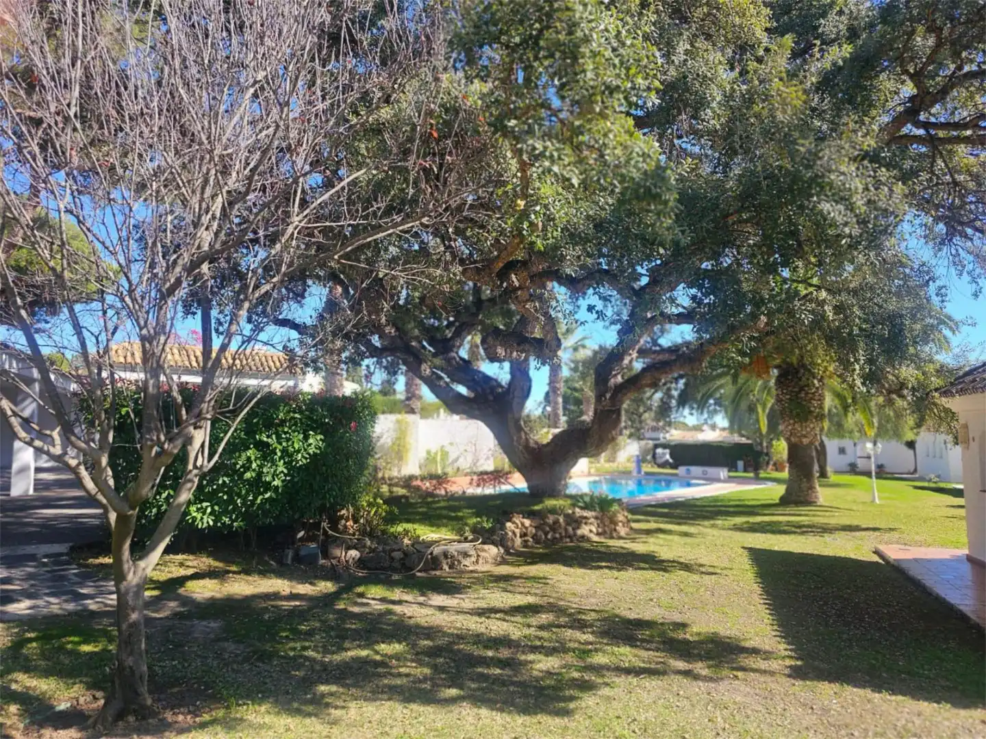 Pis en venda a Calle de las Encinas, 1731, Calahonda Jardí de Pis en venda en Mijas amb Aire condicionat, Calefacció i Jardí privat