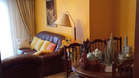 Foto 3 de Pis en venda a Avenida Santalla de Oscos, 167, Toral de los Vados, León