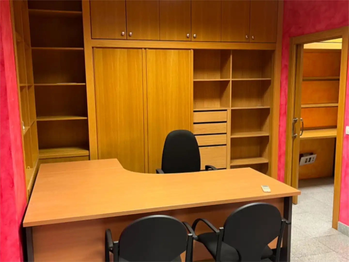 Oficina en venta en Calle Santa Isabel, 16, Lugones Oficina en venta en Siero