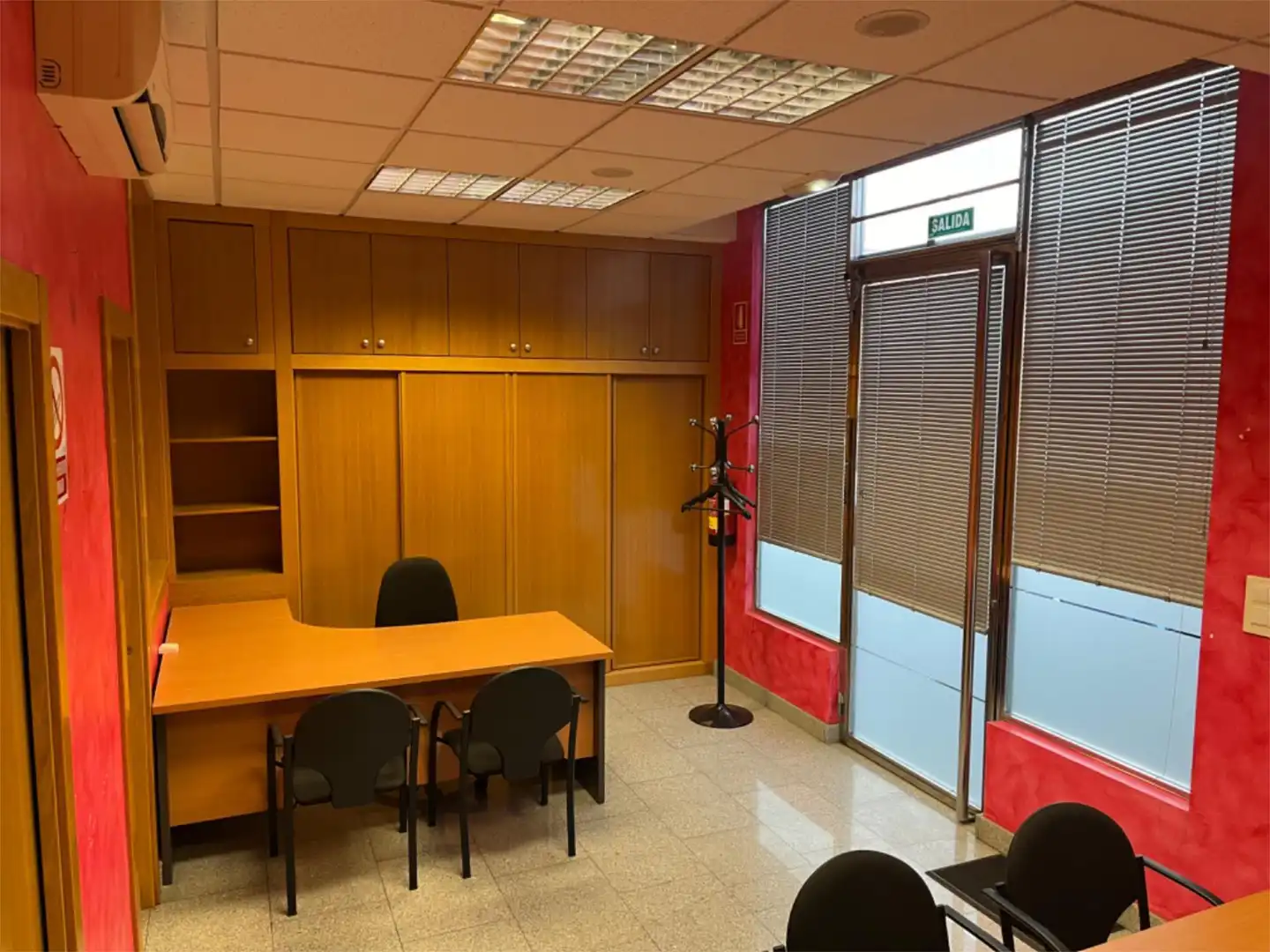 Oficina en venta en Calle Santa Isabel, 16, Lugones Oficina en venta en Siero
