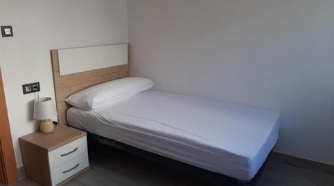 Foto 3 de Pis per a compartir a Calle el Trevenque, 20, Crta. De la Sierra,  Granada Capital