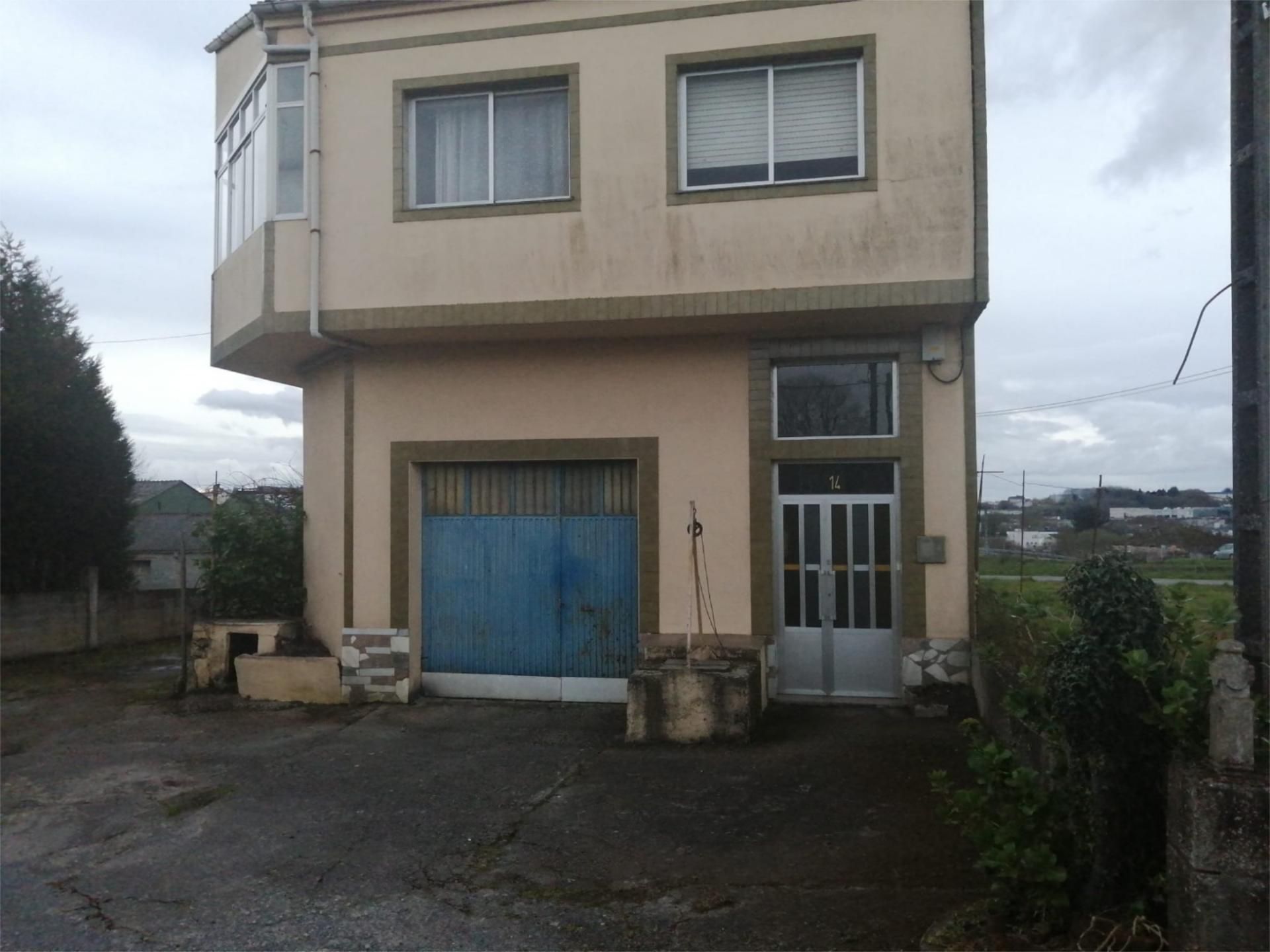 Vista exterior de Casa o xalet en venda en Lugo Capital amb Calefacció, Parquet i Traster