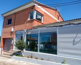 Vista exterior de Casa o xalet en venda en Alar del Rey amb Terrassa