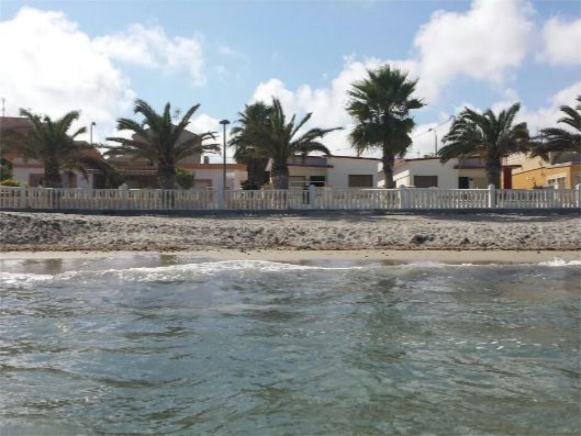 Casa o xalet en venda a Paseo Marítimo Mojón, 25, El Mojón Vista exterior de Casa o xalet en venda en Pilar de la Horadada amb Aire condicionat, Jardí privat i Terrassa