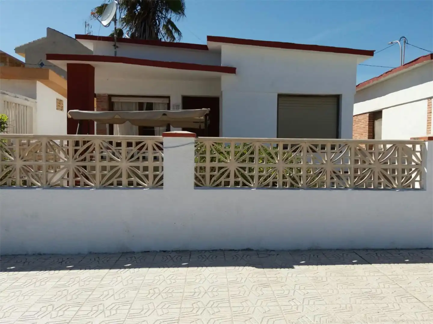 Casa o chalet en venta en Paseo Marítimo Mojón, 25, El Mojón Vista exterior de Casa o chalet en venta en Pilar de la Horadada con Aire acondicionado, Jardín privado y Terraza
